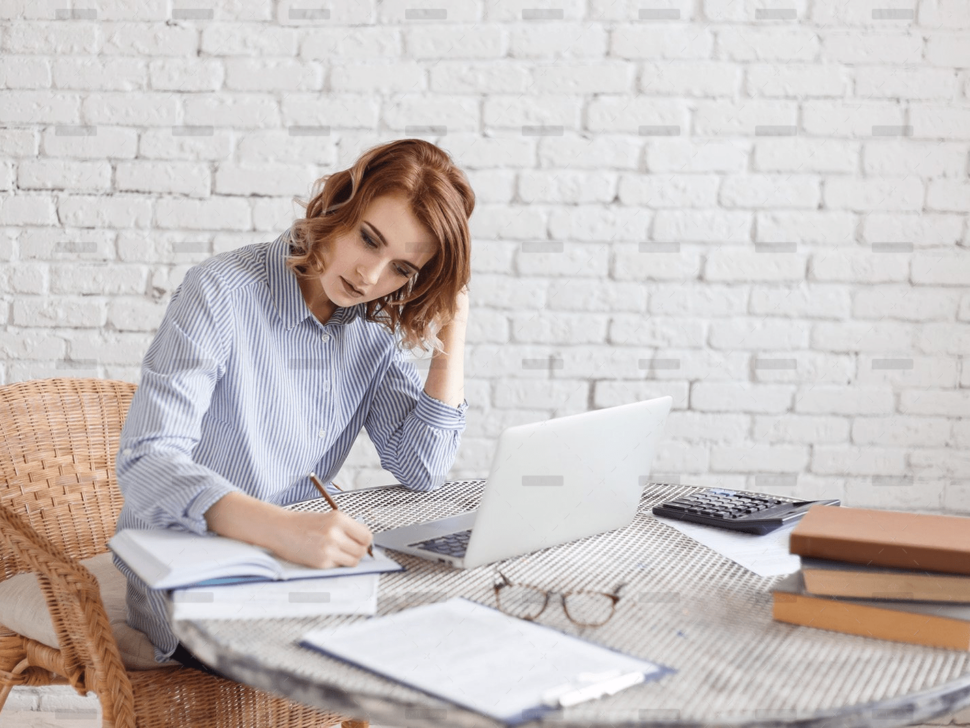 demo-attachment-472-woman-freelancer-female-hands-with-pen-writing-on-P369BAX1
